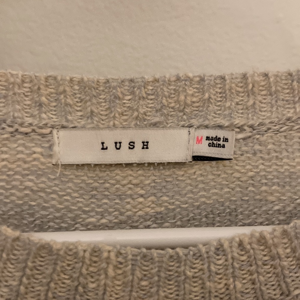Cropped Sweater - Picture 2 of 3